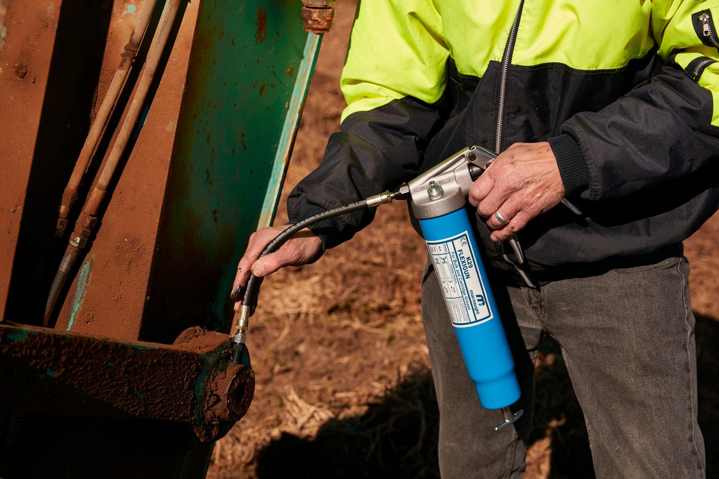 Easy Greasing with the Macnaught K29 Flexigun - AIMS Industrial Supplies