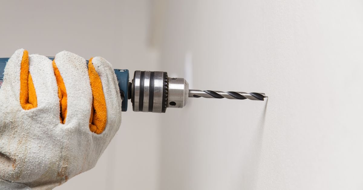 Why Ergonomic Tools Are Important for Workers - AIMS Industrial Supplies