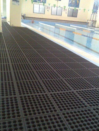 24/Seven Interlocking Rubber Mat Holes - AIMS Industrial Supplies