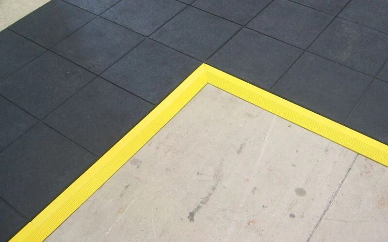 24/Seven Interlocking Rubber Mat Solid - AIMS Industrial Supplies