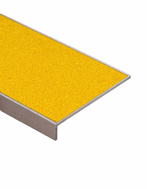 brady-safeline-step-anti-slip-stair-nosing