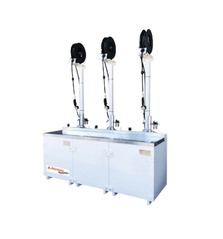 Alemlube Automotive 1,500L Triple Compartment Bench Tank W/ Gantry - AIMS Industrial Supplies