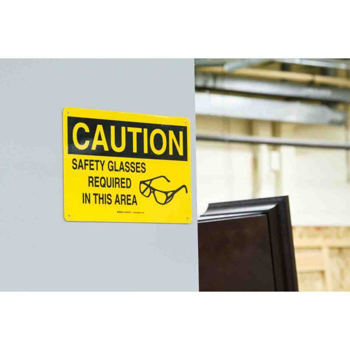 Brady BBP85 & PowerMark B-595 Indoor/Outdoor Vinyl Labels2