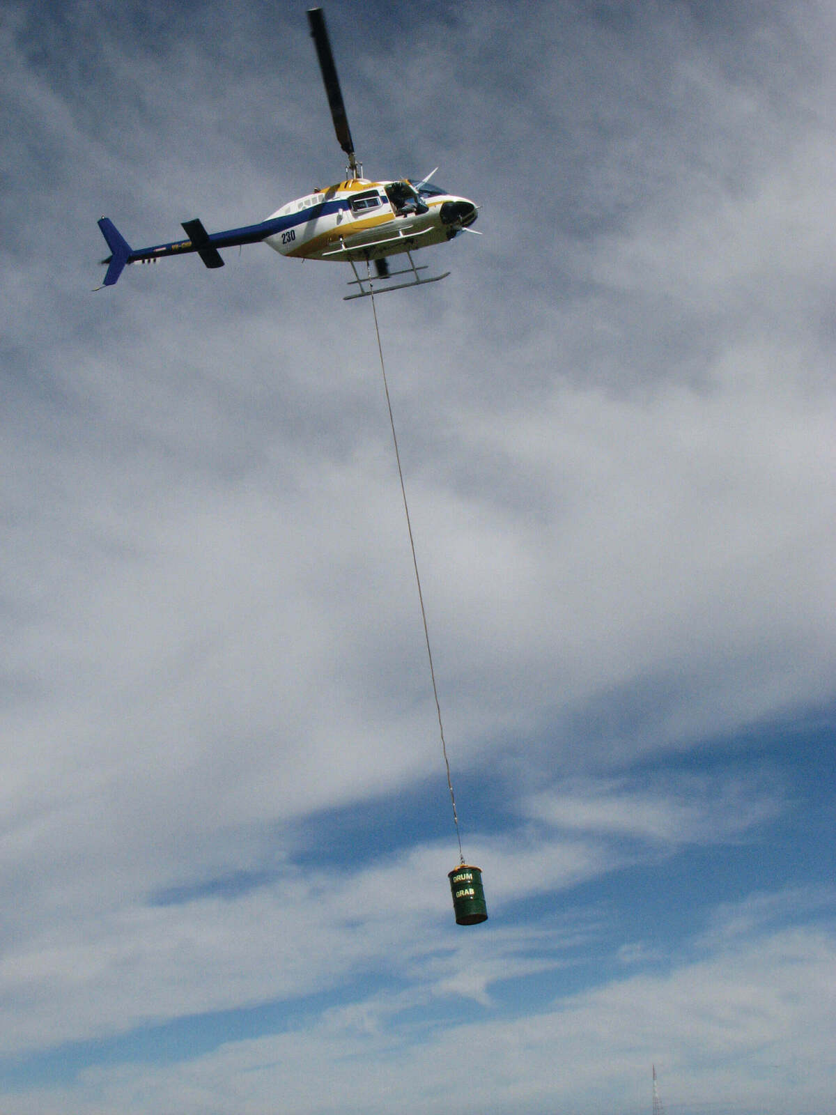 Drum Grabber Overhead Drum Lifter for 1000kg (1T) / 205L / 44 Gallon Drum4