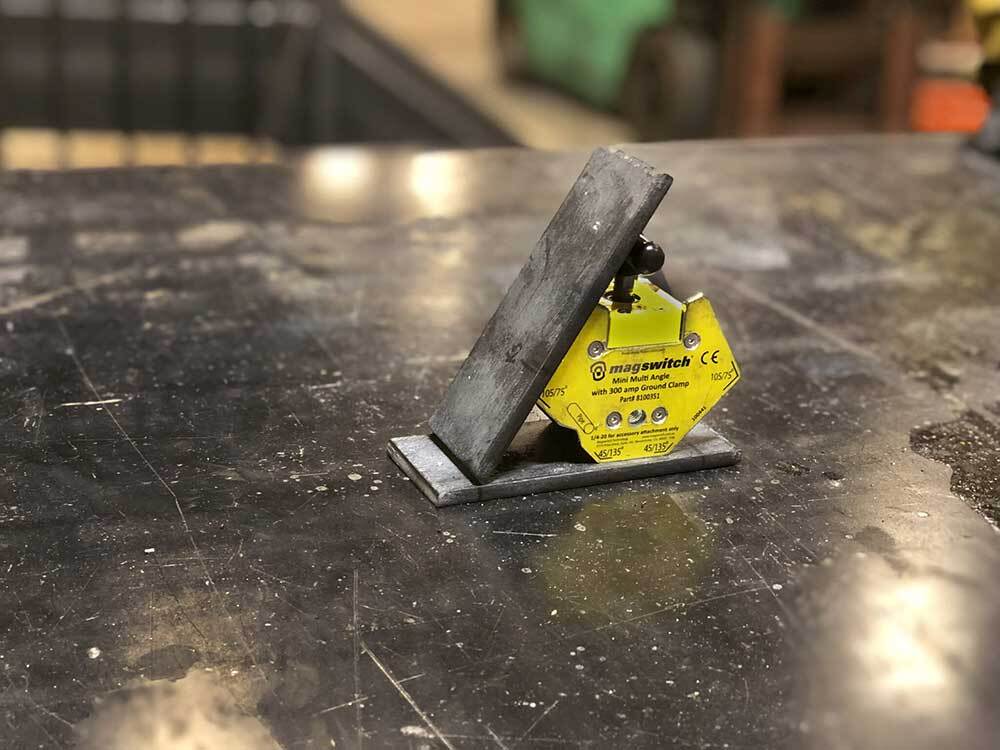 Magswitch Mini Multi Angle with 300Amp Ground Max Breakaway 150lb - 8100351 - AIMS Industrial Supplies