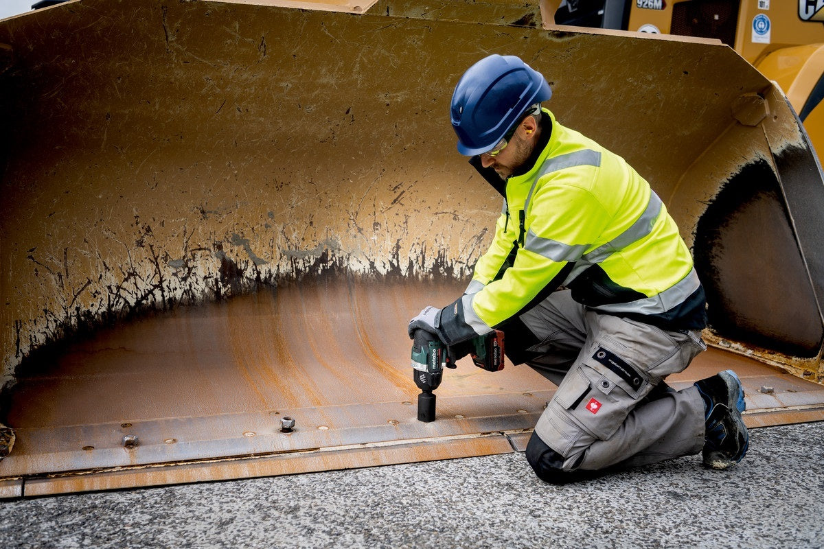 Metabo 18V Brushless LTX Class 3/4" Impact Wrench 1750Nm - Tool Only5