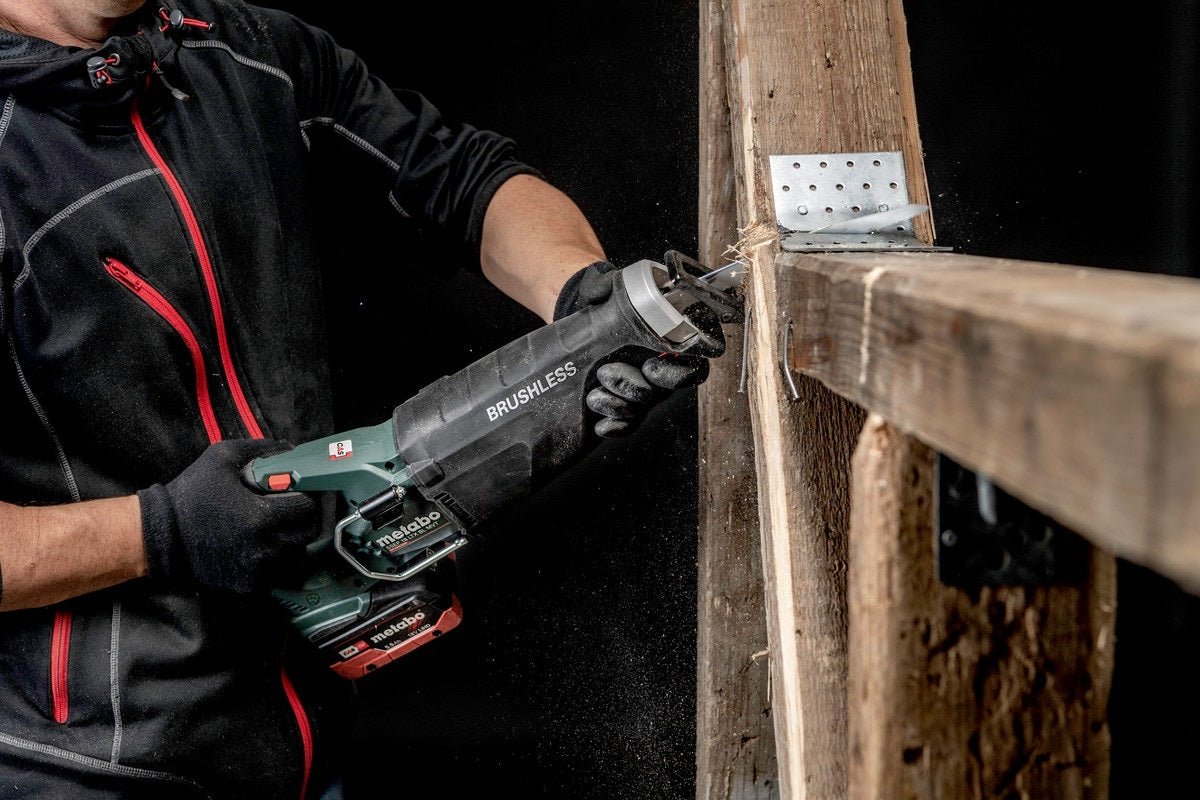 Metabo 18V Cordless Brushless Reciprocating/Sabre Saw With Selectable Pendulum (Tool Only) - AIMS Industrial Supplies