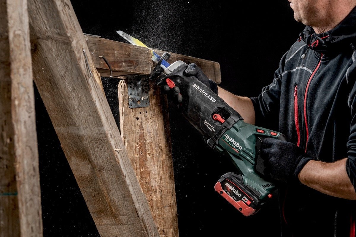 Metabo 18V Cordless Brushless Reciprocating/Sabre Saw With Selectable Pendulum (Tool Only) - AIMS Industrial Supplies