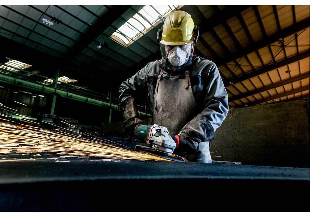 Metabo 606470190 Angle Grinder Ø230 mm, 2,400W, 3-position Side Handle4