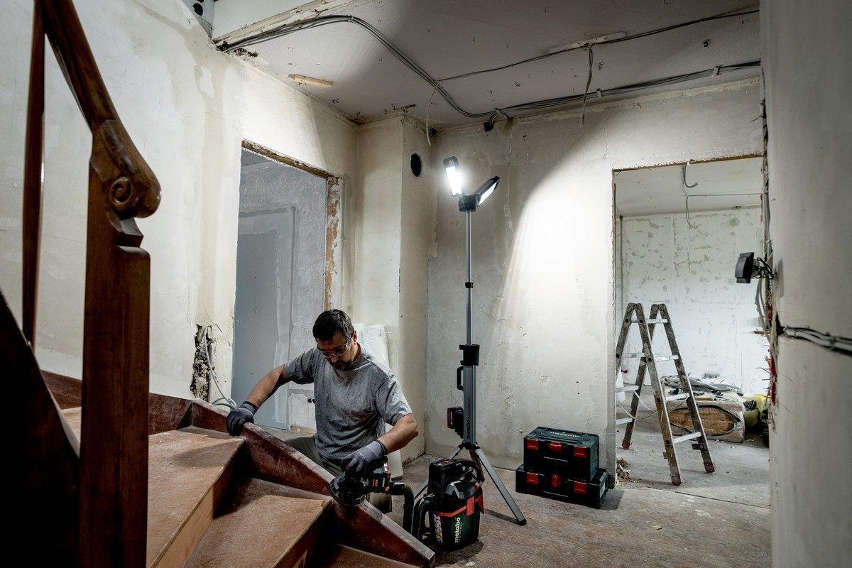 Metabo BSA 18 LED 5000 DUO - S 18V Compact LED Tower Site Light 2500 - 5000 Lumen - Tool Only - AIMS Industrial Supplies