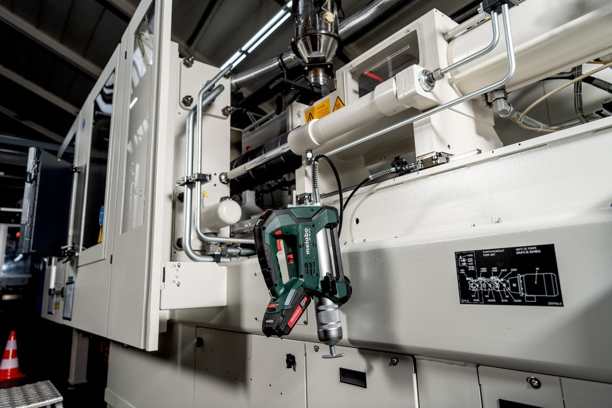 Metabo FP 18 LTX (400) 18V Cordless 400g Grease Gun - Tool Only2