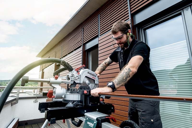 Metabo KGS 18 LTX BL 216 - 18V Cordless Mitre Saw - Tool Only - AIMS Industrial Supplies