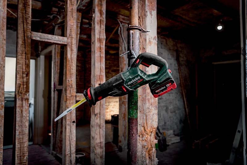 Metabo SSEP 18 LT BL 18V Cordless Sabre Saw - Tool Only - AIMS Industrial Supplies