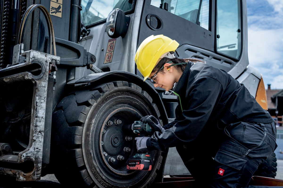 Metabo SSW 18 LTX 800 BL 18V Brushless 1/2" Impact Wrench 800Nm - Tool Only4