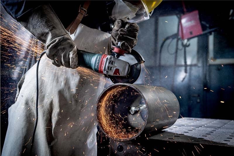 Metabo WEPBA 19 - 125 Q DS M - Brush Angle Grinder - 613114190 - AIMS Industrial Supplies