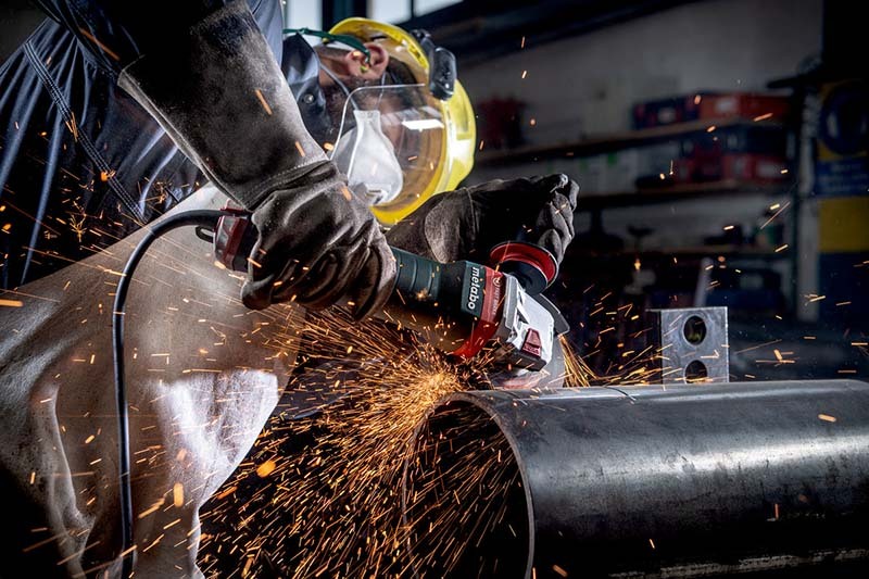 Metabo WEPBA 19-125 Q DS M-Brush Angle Grinder - 6131141906