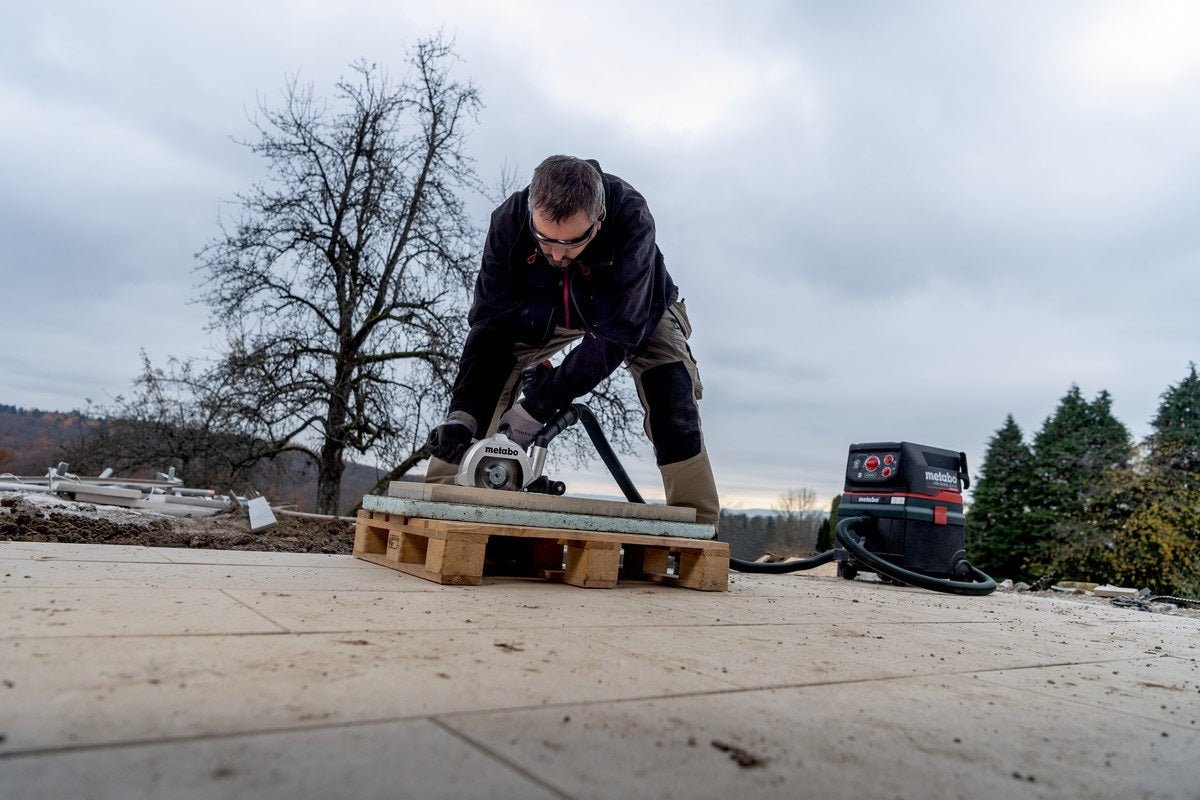 Metabo WVB 18 LT BL 15 - 125 Quick 18V Brushless 125mm Angle Grinder W/ Variable Speed 1500W - AIMS Industrial Supplies