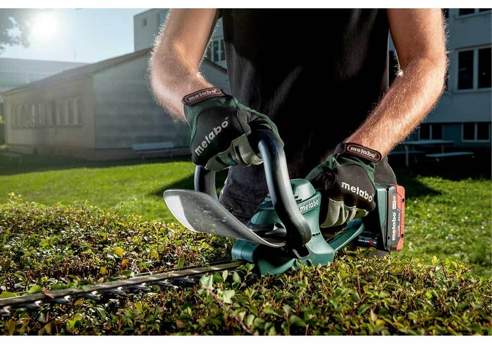 Metabor Cordless Hedge Trimmer5