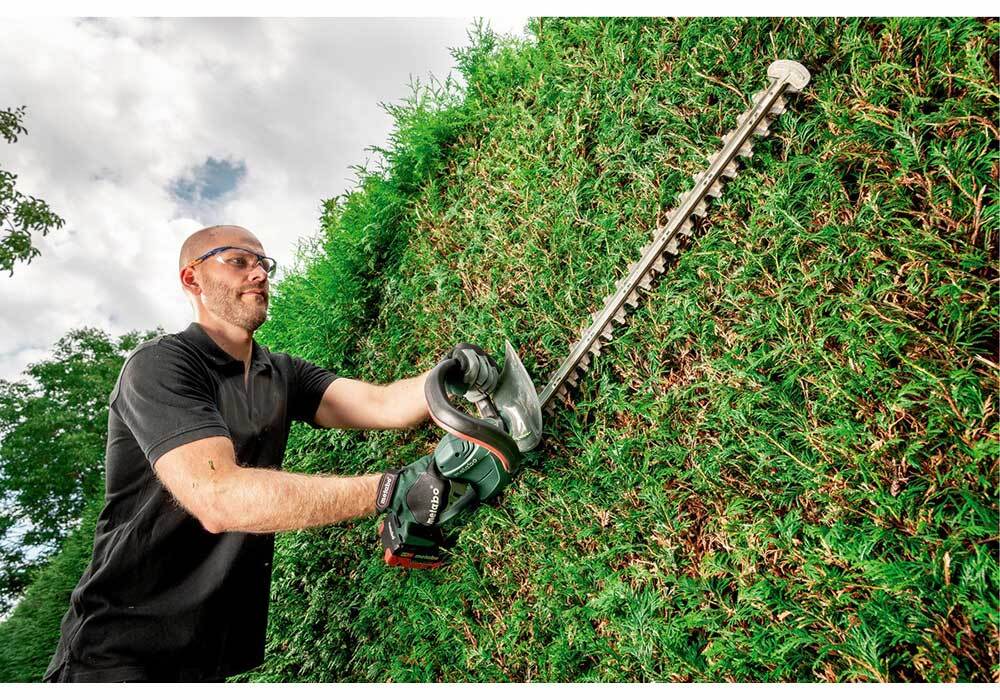 Metabor Cordless Hedge Trimmer6