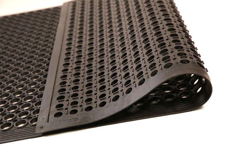 Safe Walk Standard Mat 910 x 1520mm Black - AIMS Industrial Supplies