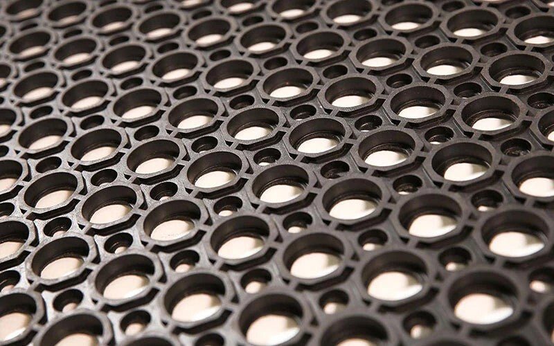 Safe Walk Standard Mat 910 x 1520mm Black - AIMS Industrial Supplies