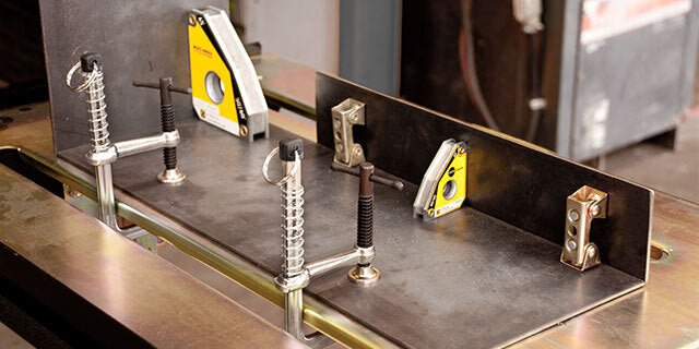 Strong Hand Tools TSK104M Nomad Table Tool Kit (Clamps, Magnets & V-Pads) 6 Pcs - AIMS Industrial Supplies