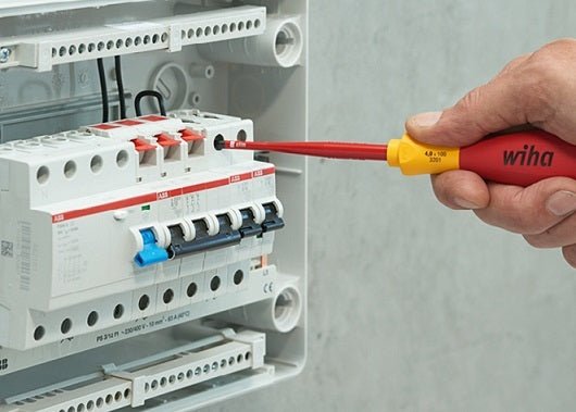 Wiha SoftFinish Insulated Screwdriver 1000V AC Slotted 6.5mm - 35392 - AIMS Industrial Supplies